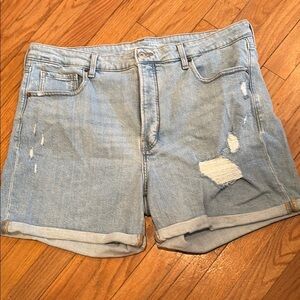 Old navy denim shorts size 18